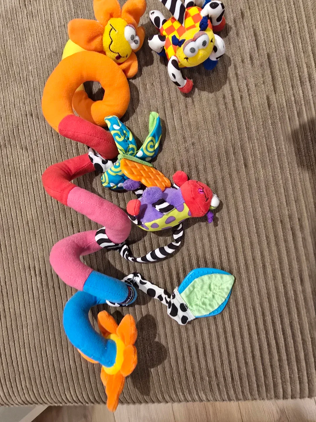 Lamaze Gardenbug Mobile crib toys image indicator(4)