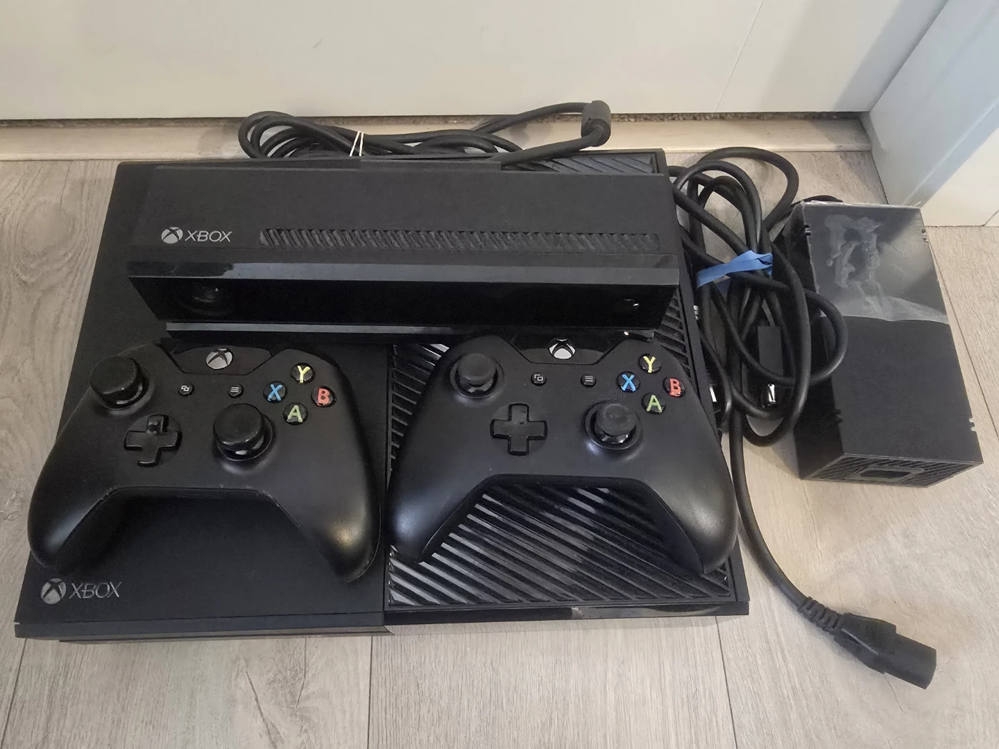 Xbox One & Accessories - photo 2