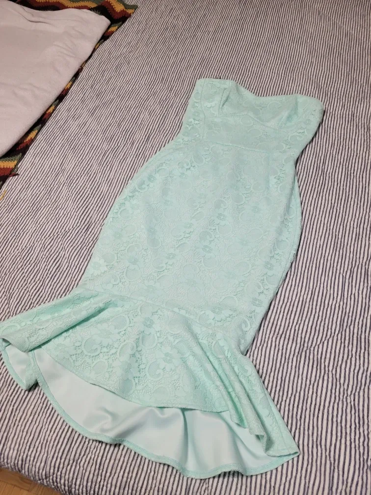 Assorted dresses, skirts, and tops #Cleanout image indicator(2)