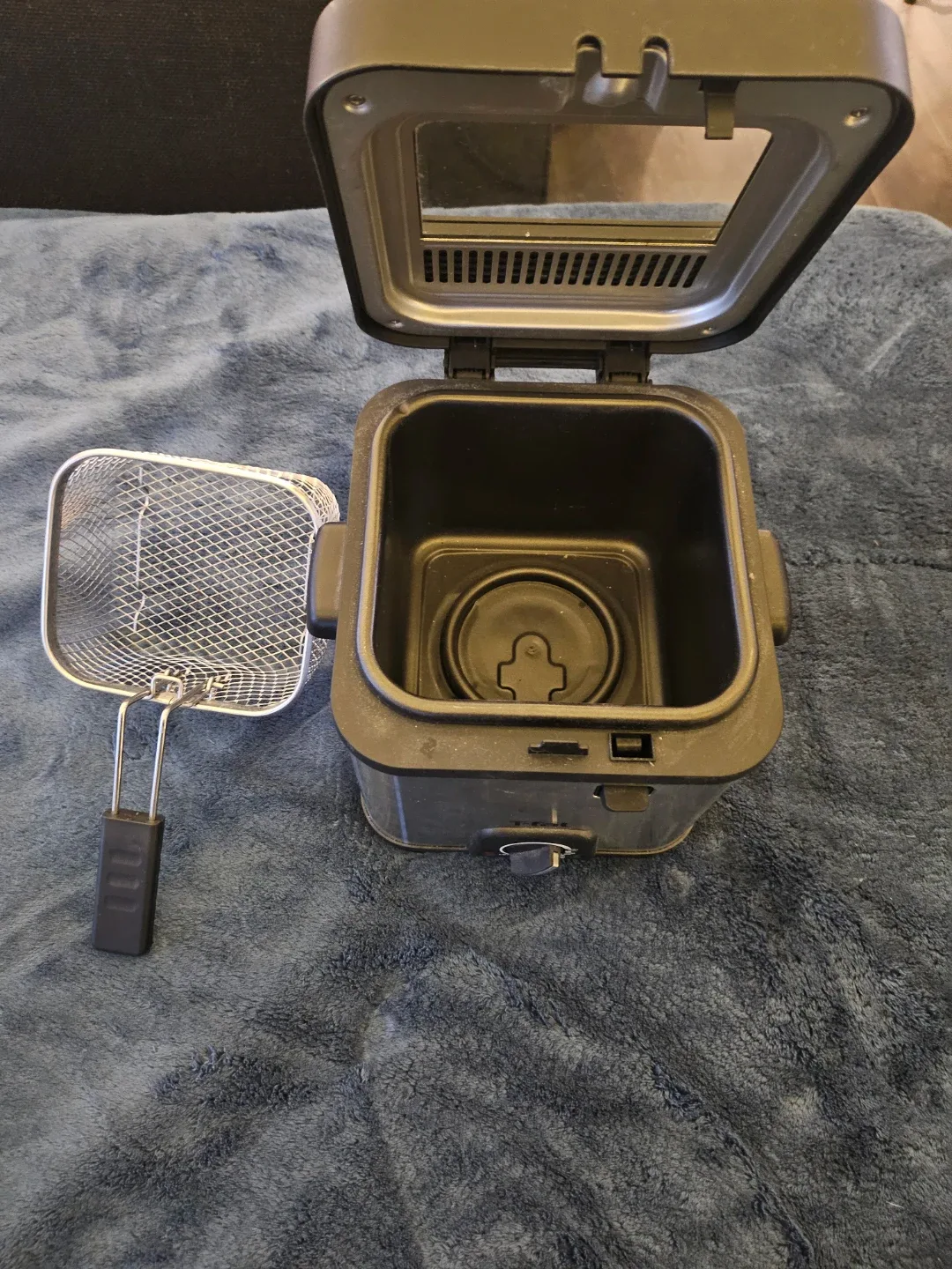 T-fal Mini Deep Fryer FF492