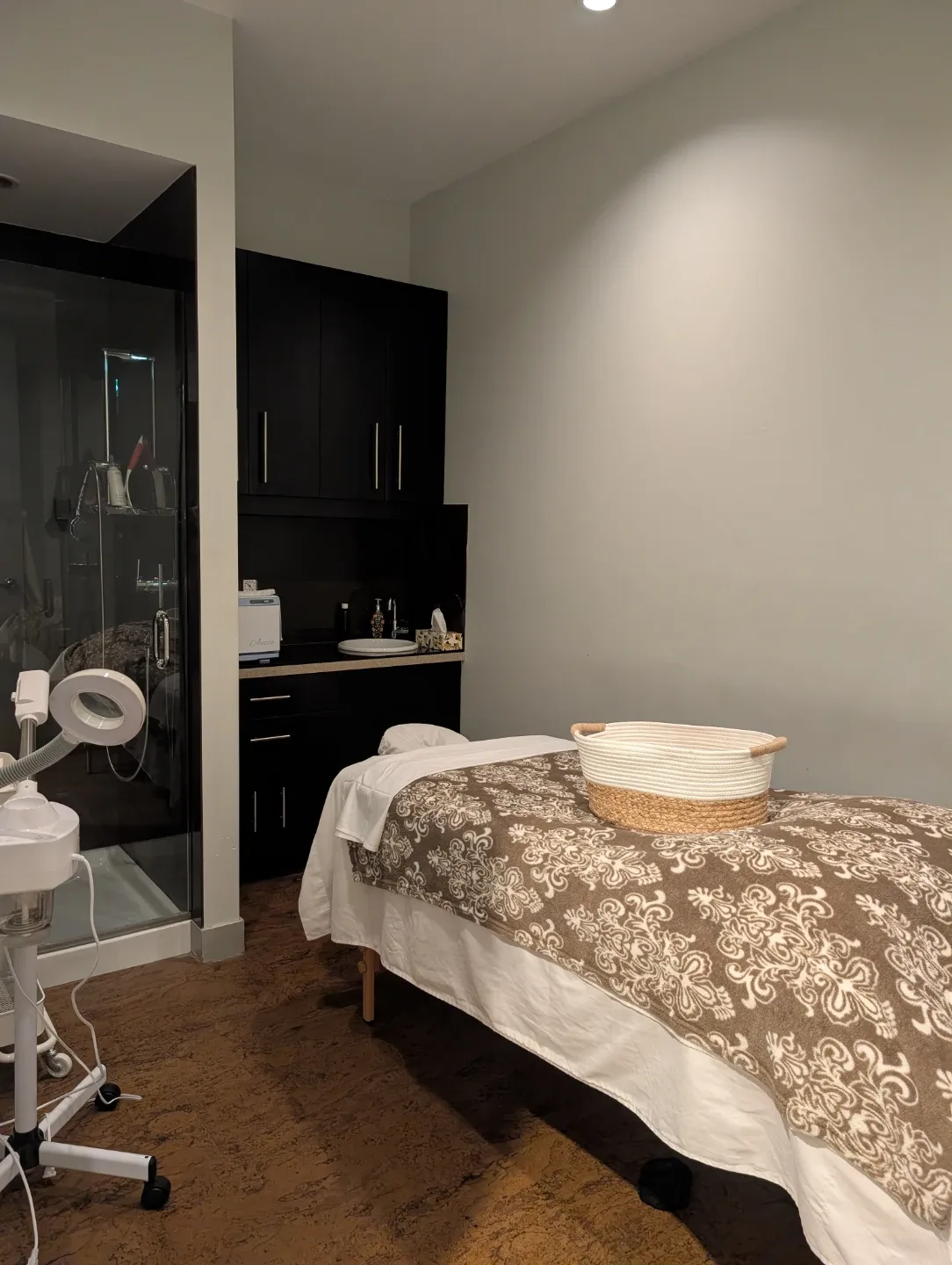 One hour Full body massage with back Exfoliation for two image indicator(2)