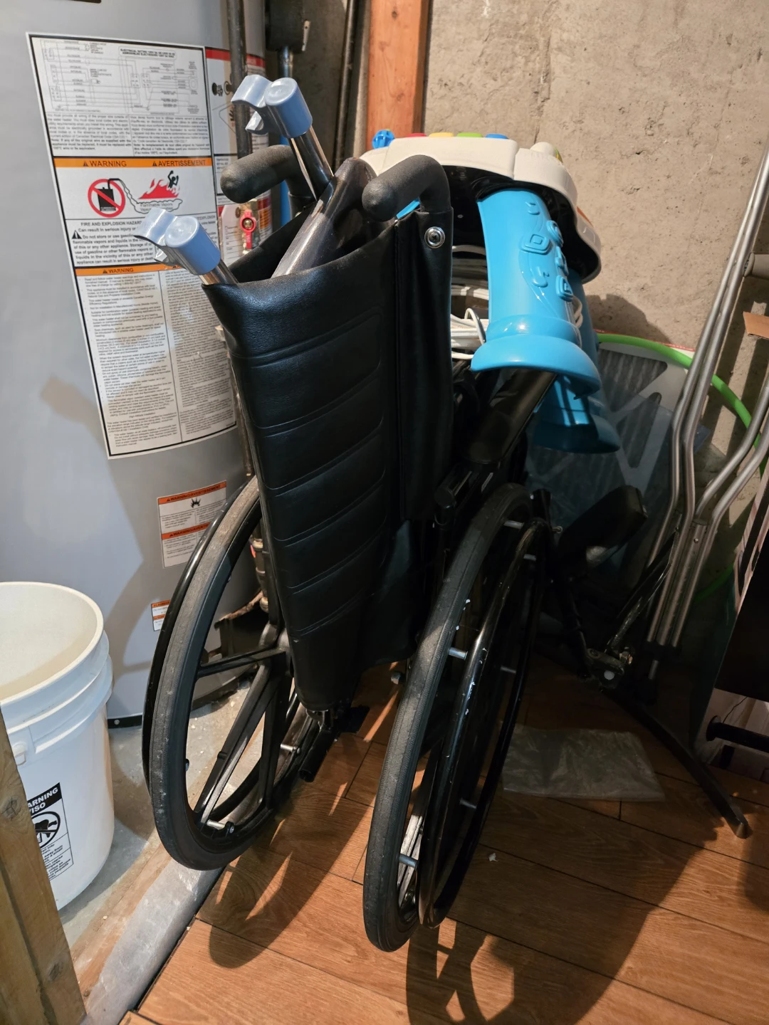 Wheelchair - photo 2
