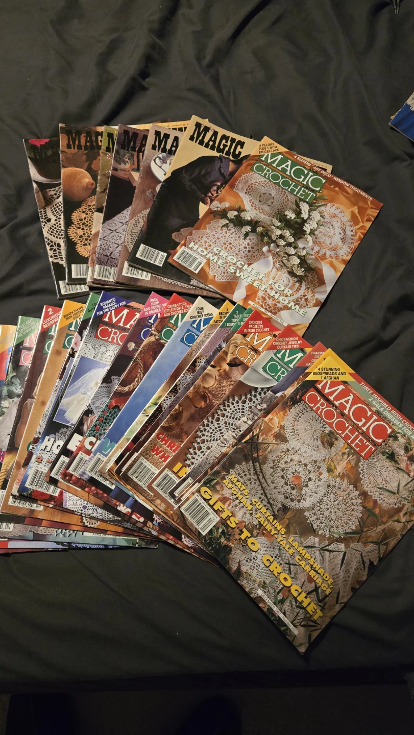 Vintage Crochet Magazines Lot - photo 2