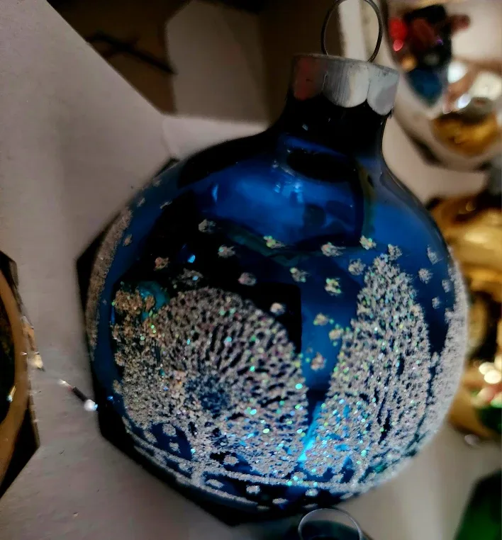 Vintage Pyramid Glass Christmas Ornaments, Box of 12 image indicator(2)