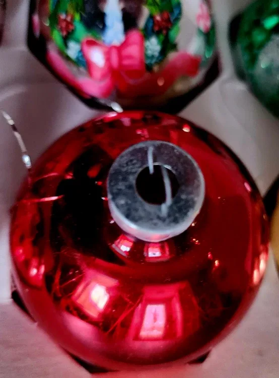 Vintage Pyramid Glass Christmas Ornaments, Box of 12 image indicator(4)