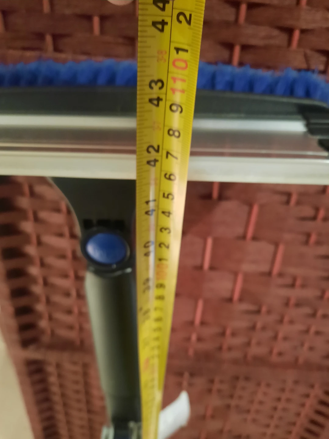 60" PolarXtreme 3 in 1 Snow Brush & Ice Scraper - photo 2