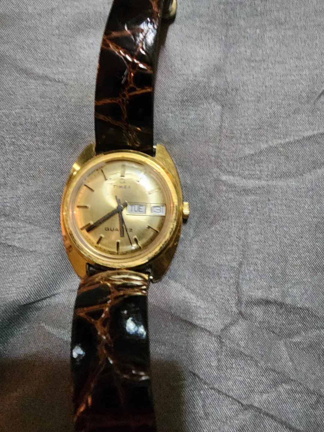 Timex Quartz Gold Watch