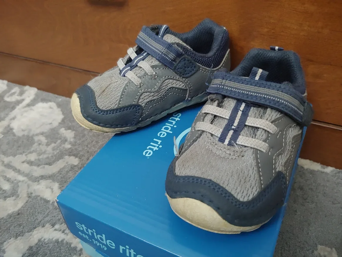 Stride Rite Kids' Shoes - Size 5.5 extra wide #Cleanout image indicator(5)