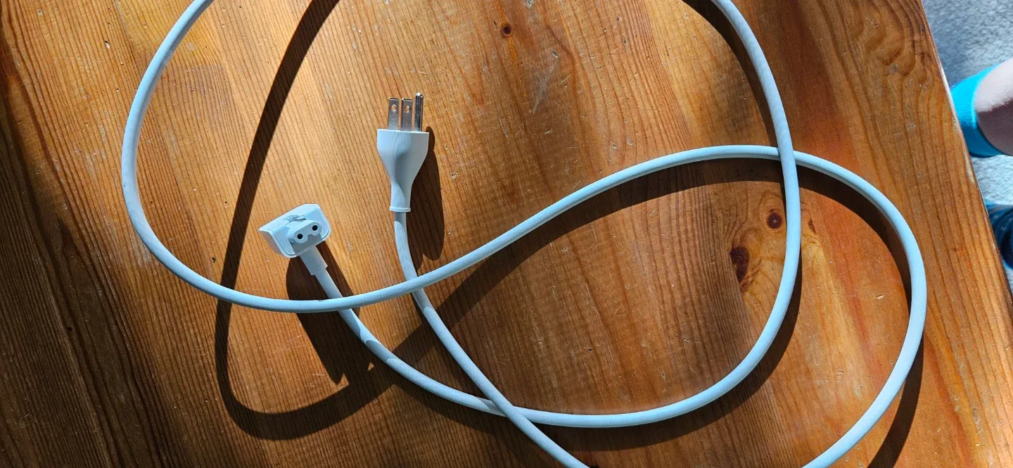 Apple Macbook Pro Extension Cord - White