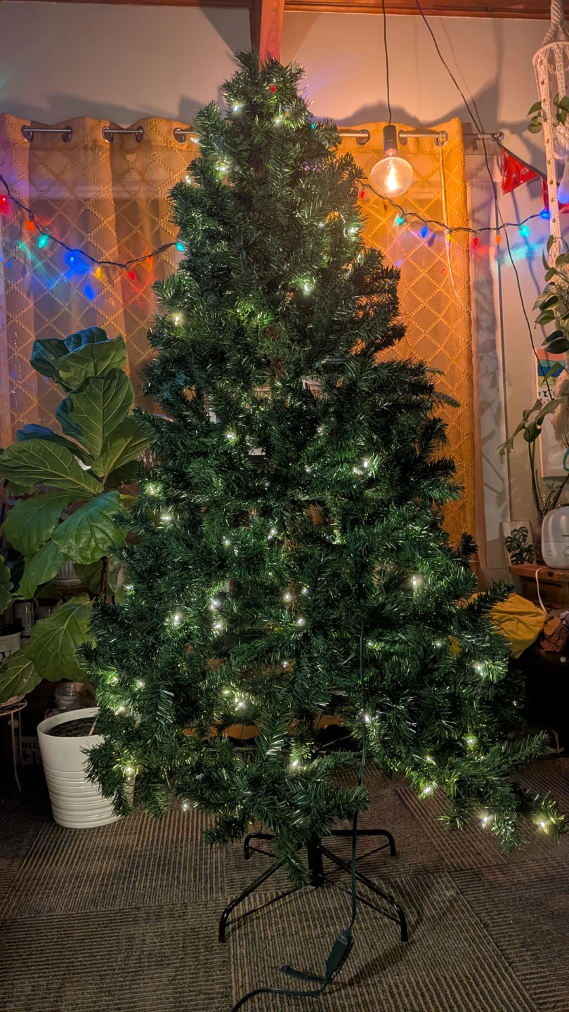 NOMA 6 1/2' Kawartha Lighted Christmas Tree