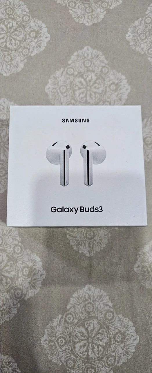 New Samsung Galaxy Buds3 Sealed