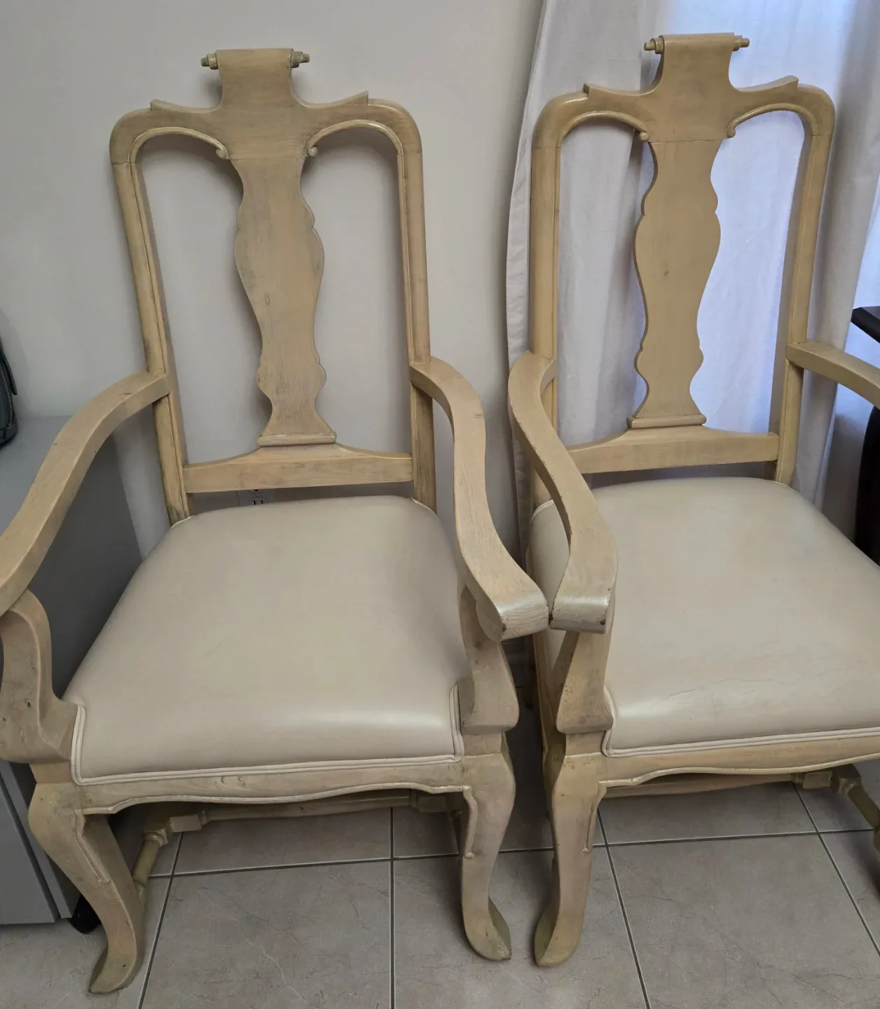 Set of 2 Vintage Dining Chairs