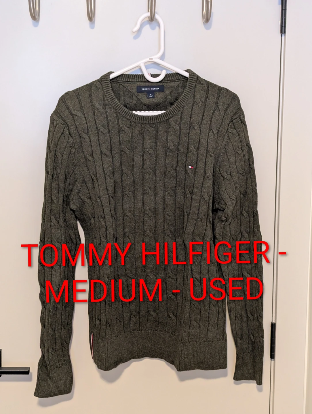 Tommy Hilfiger Sweater - Size Medium