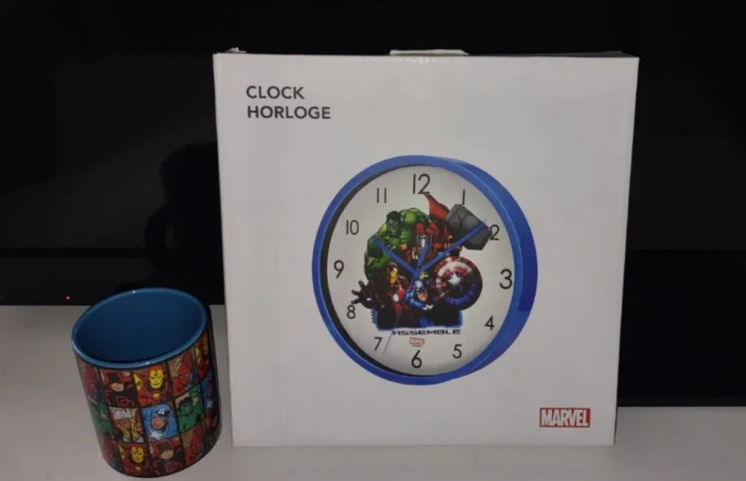 (NEW) Marvel Avengers Clock & Mug Set for X-mas 🎁 #cleanout image indicator(6)