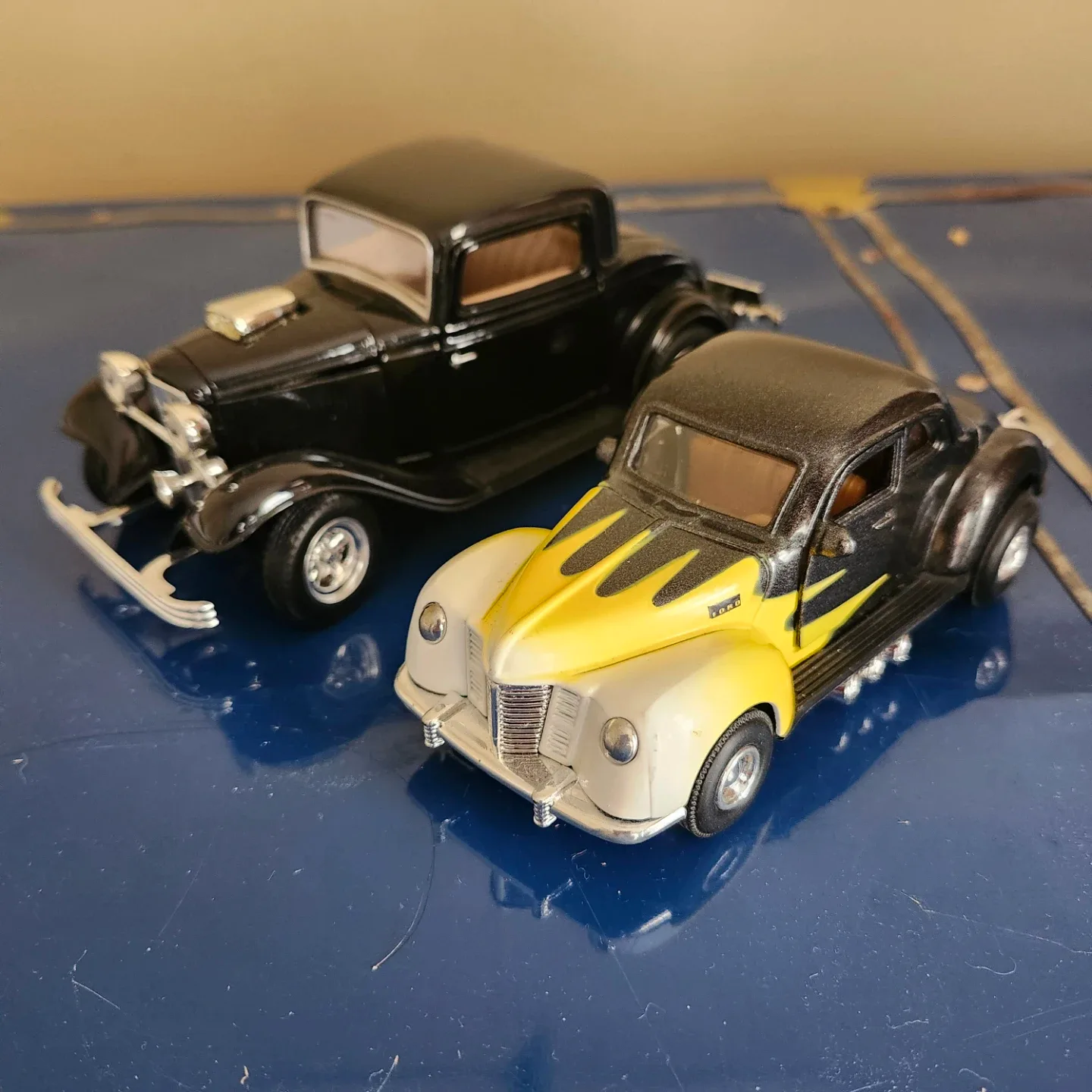 Vintage Diecast Model Cars - Set of 2