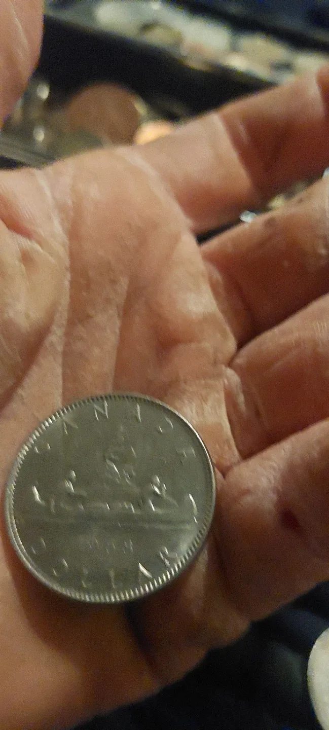 1968 Canada Silver Dollar Coin image indicator(3)