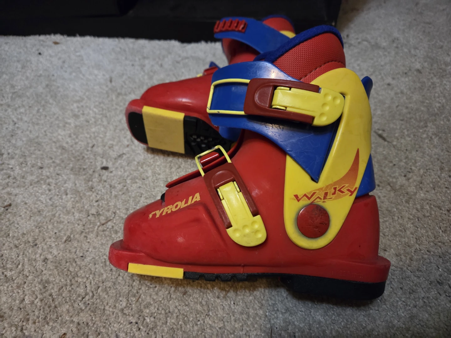 Tyrolia Walky Kids Ski Boots - Size Y11-12 (mondo 18-19) - photo 2