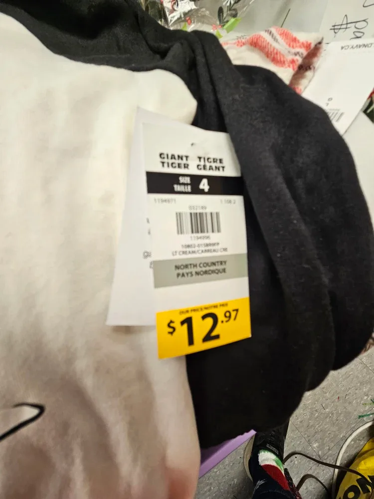 NEW Pajama Set - Size 4 or 18M image indicator(2)