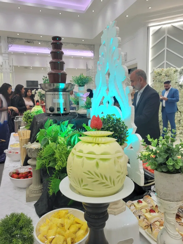 Chocolate Fountain with Fruits Carving image indicator(5)