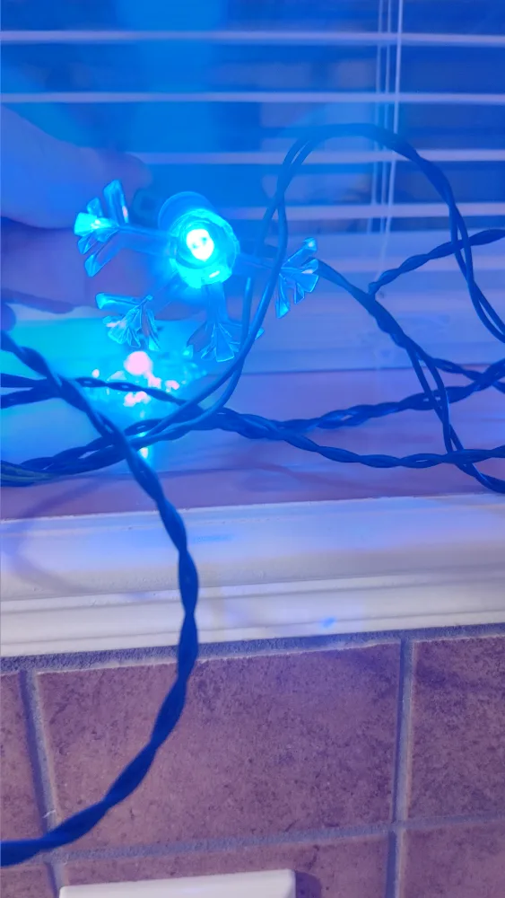 Blue Snowflake String Lights image indicator(3)