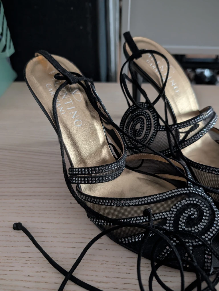 Valentino Garavani Black Heels - photo 4