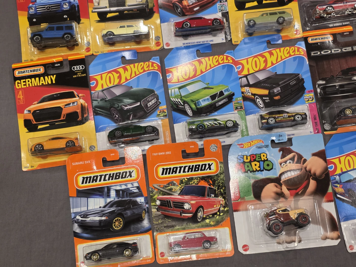 Hot Wheels & Matchbox Diecast Car Collection - photo 5