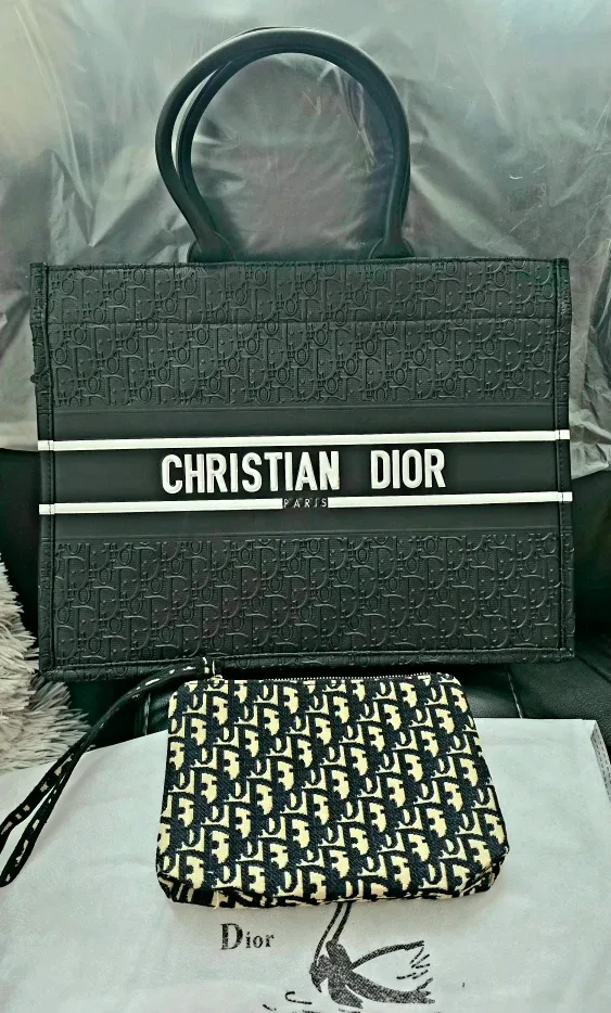 Brand new Fashion Women's Bag with wallet for sale only $95