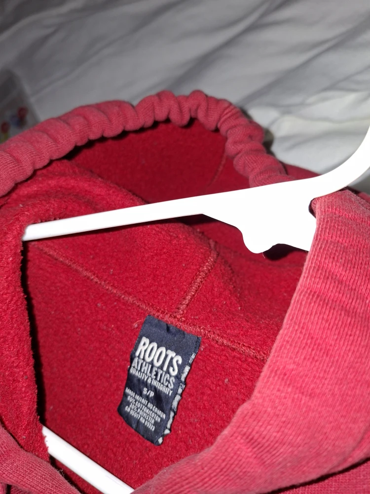 #Cleanout-Roots Athletics Red Hoodie - Size Small - photo 3