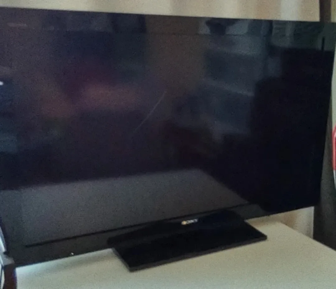 40" Sony Bravia -KDL40BX420 40" LCD TV -# cleanout image indicator(4)
