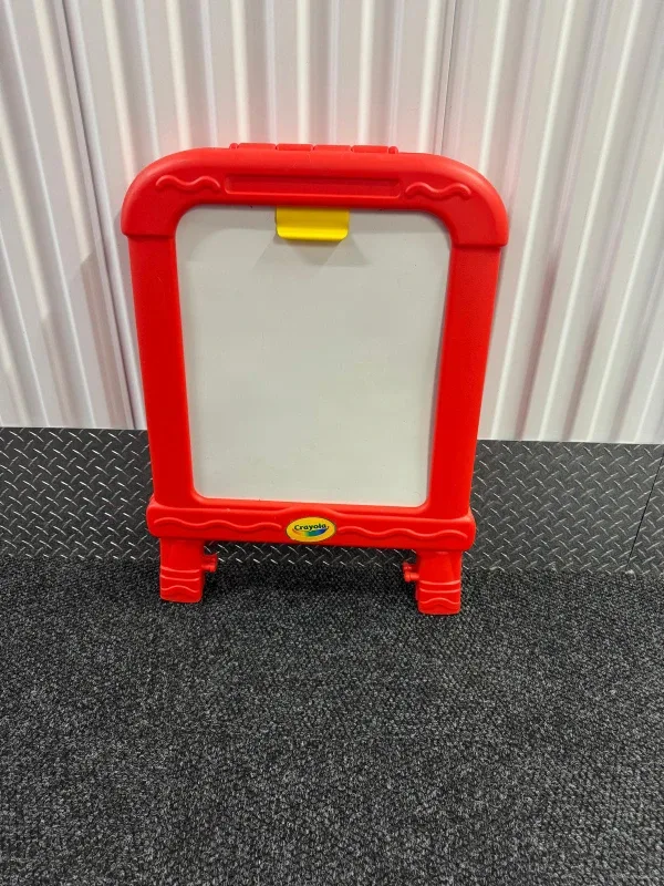 Crayola Double Easel - Red image indicator(2)