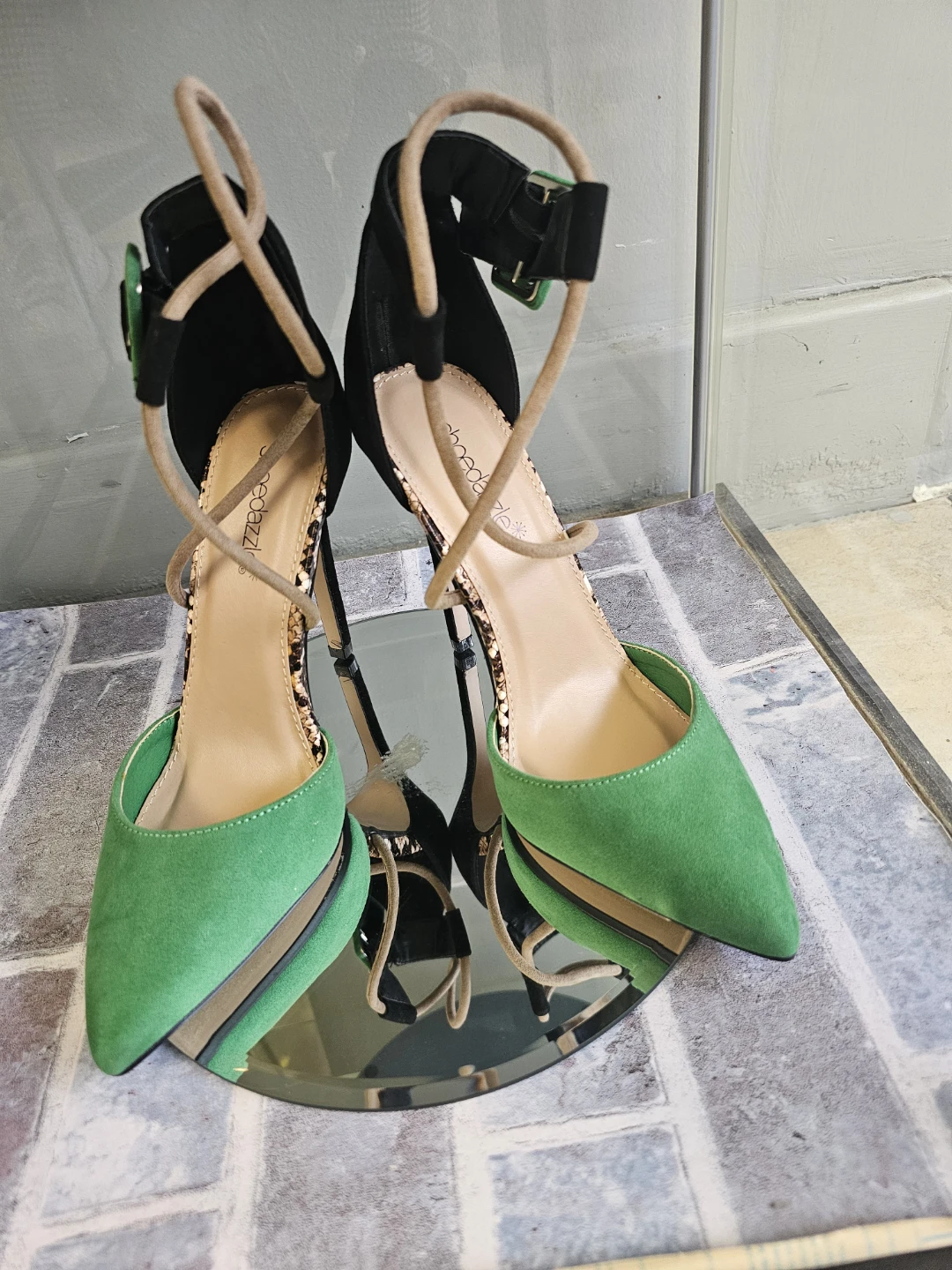 Shoedazzle Green & Black Heels - photo 2