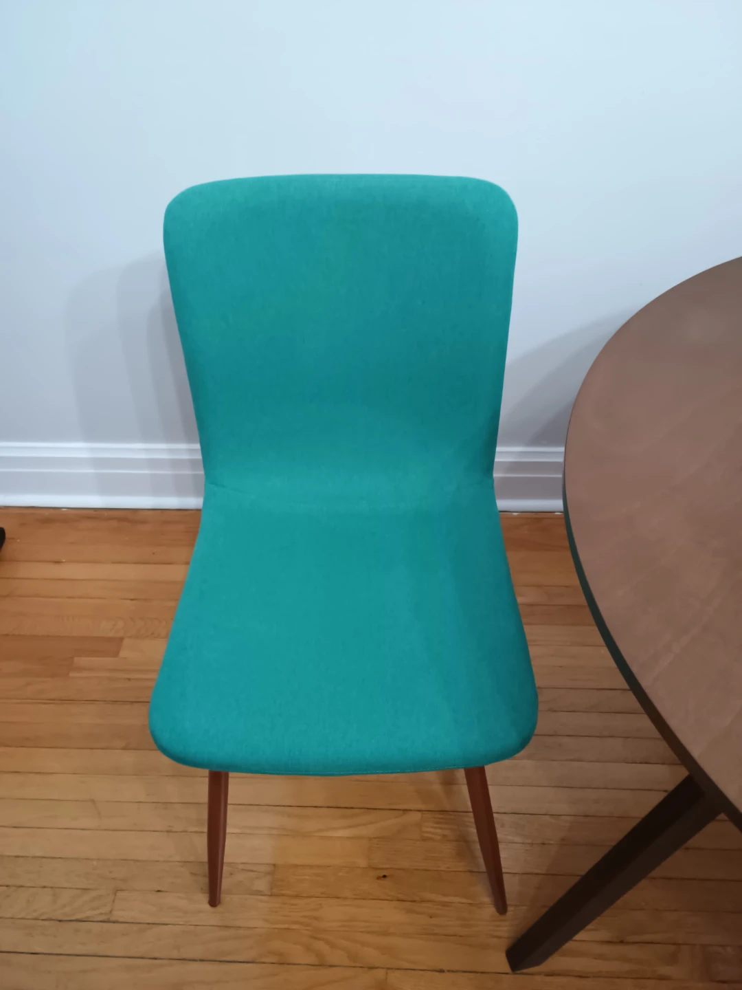 Round Dining Table with 3 Green Chairs - photo 4