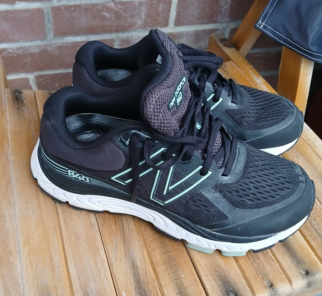 New Balance 840 Women's Running Shoes - US 7.5