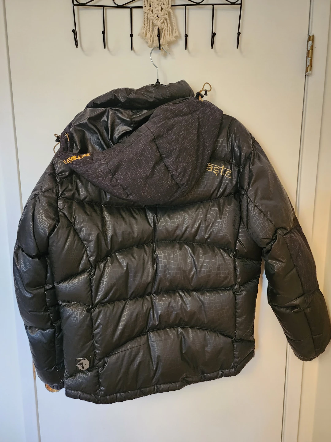 Black Yak Extreme Peak Puffer Jacket - photo 2