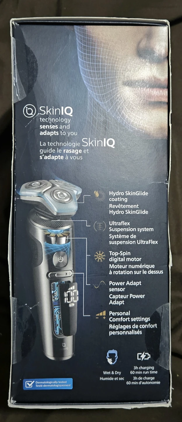 Philips S9000 Prestige Shaver - Like New! - photo 3