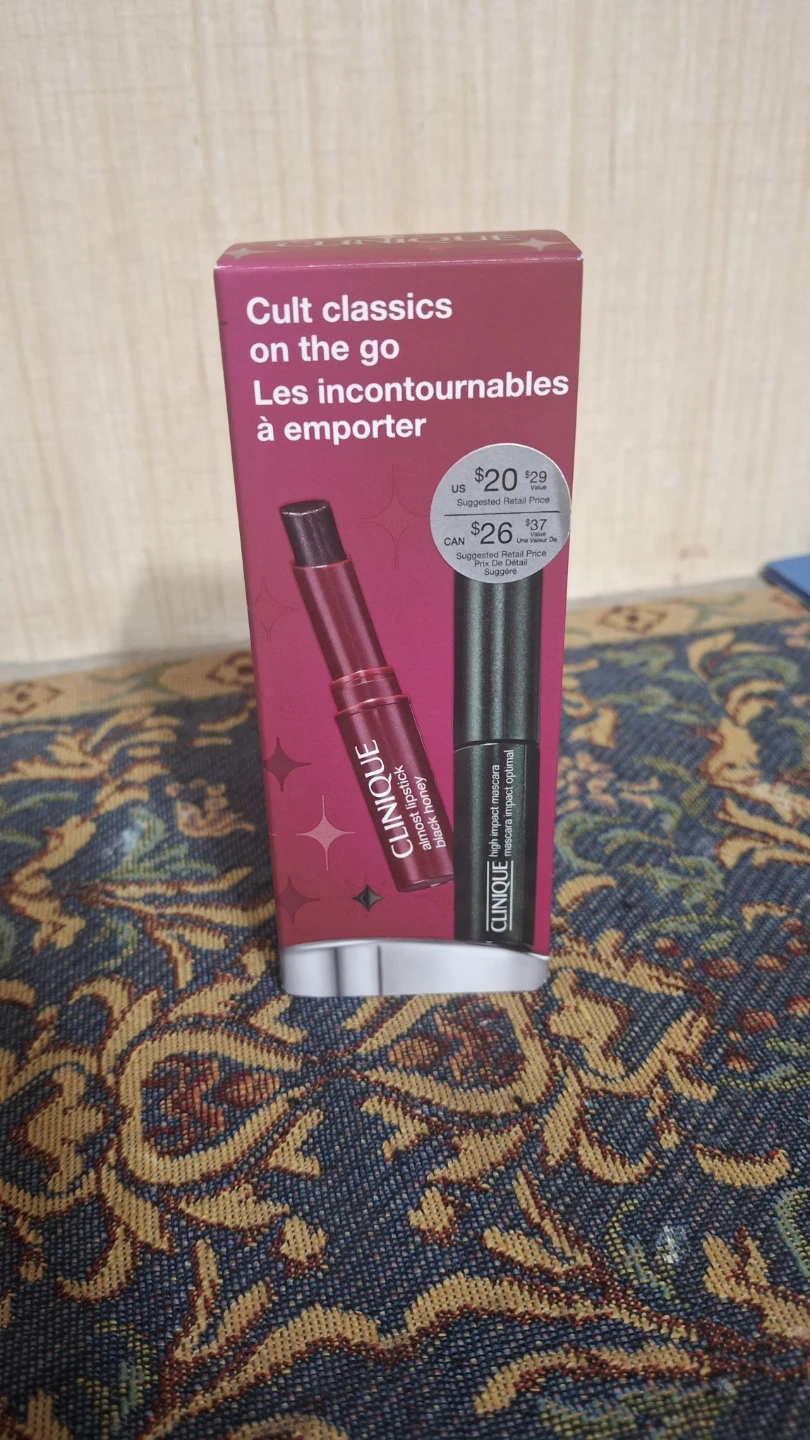Clinique Cult Classics Set (Almost Lipstick & Mascara)