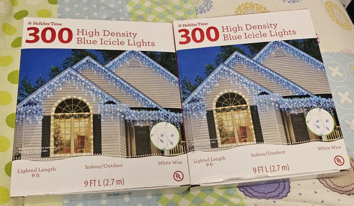 Holiday Time Blue Icicle Lights - 9 ft - photo 2
