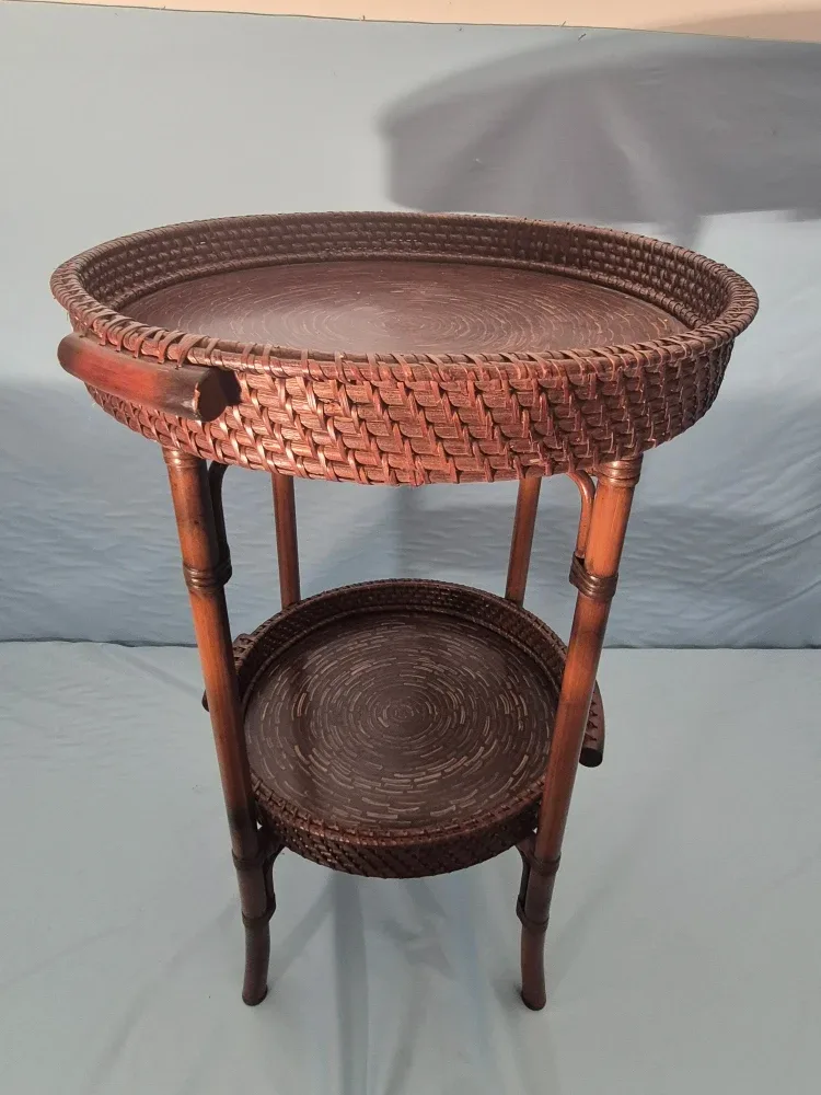 Wicker Side Table with Two Tiers image indicator(2)