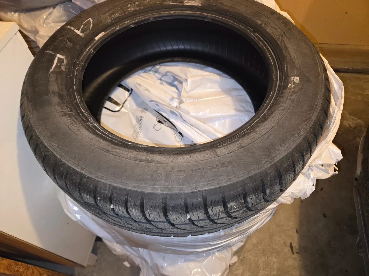 18 Inches winter tires 235/60 R18 Nokian tyres