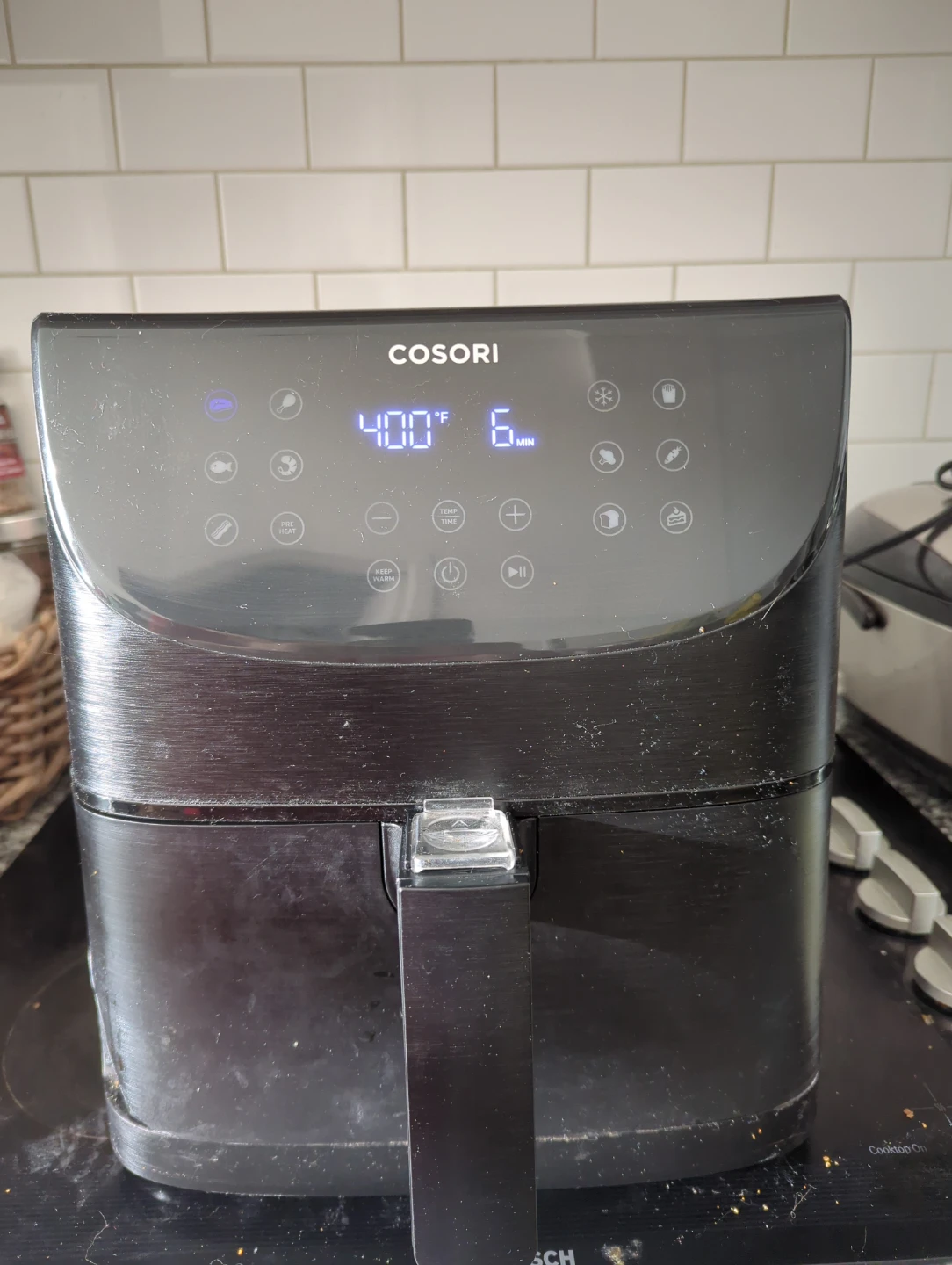 Cosori Air Fryer 5.8qt - photo 2