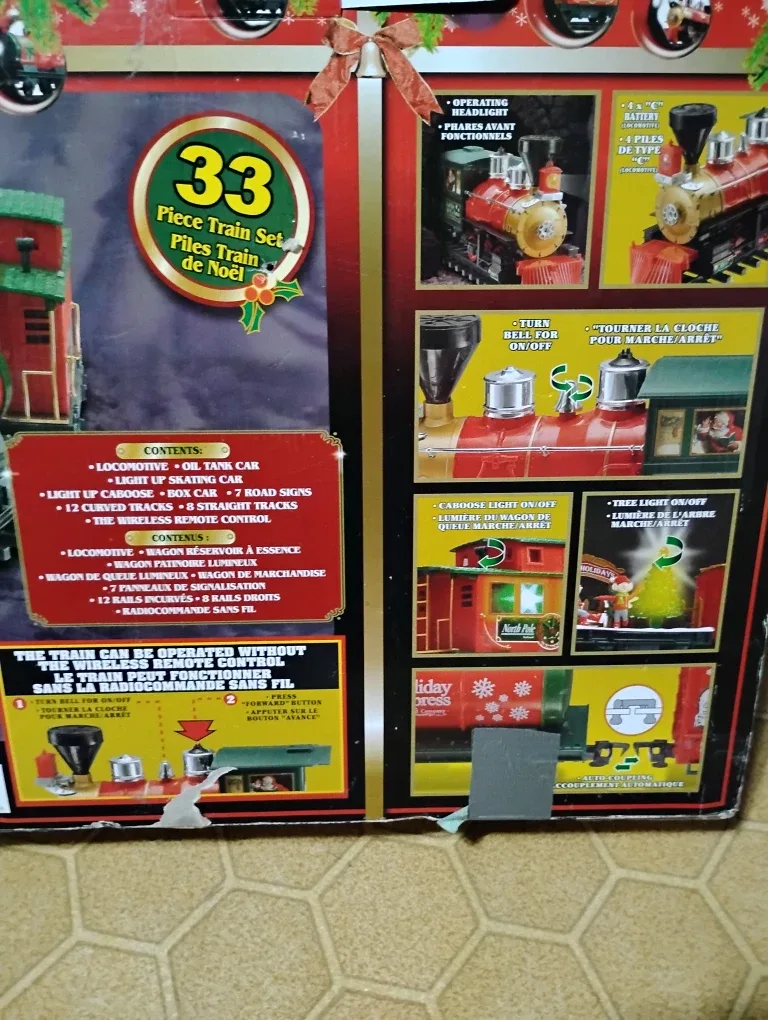 North Pole Express 33 Piece Train Set - New image indicator(5)