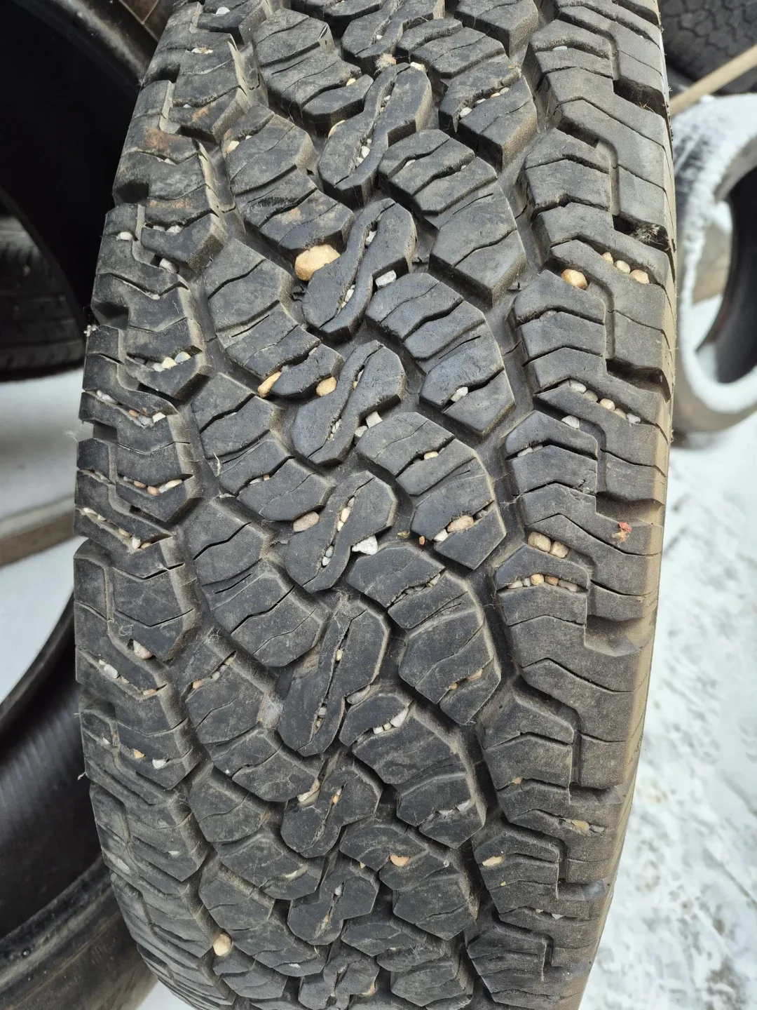 BFGoodrich LT265/75R16 one Tire