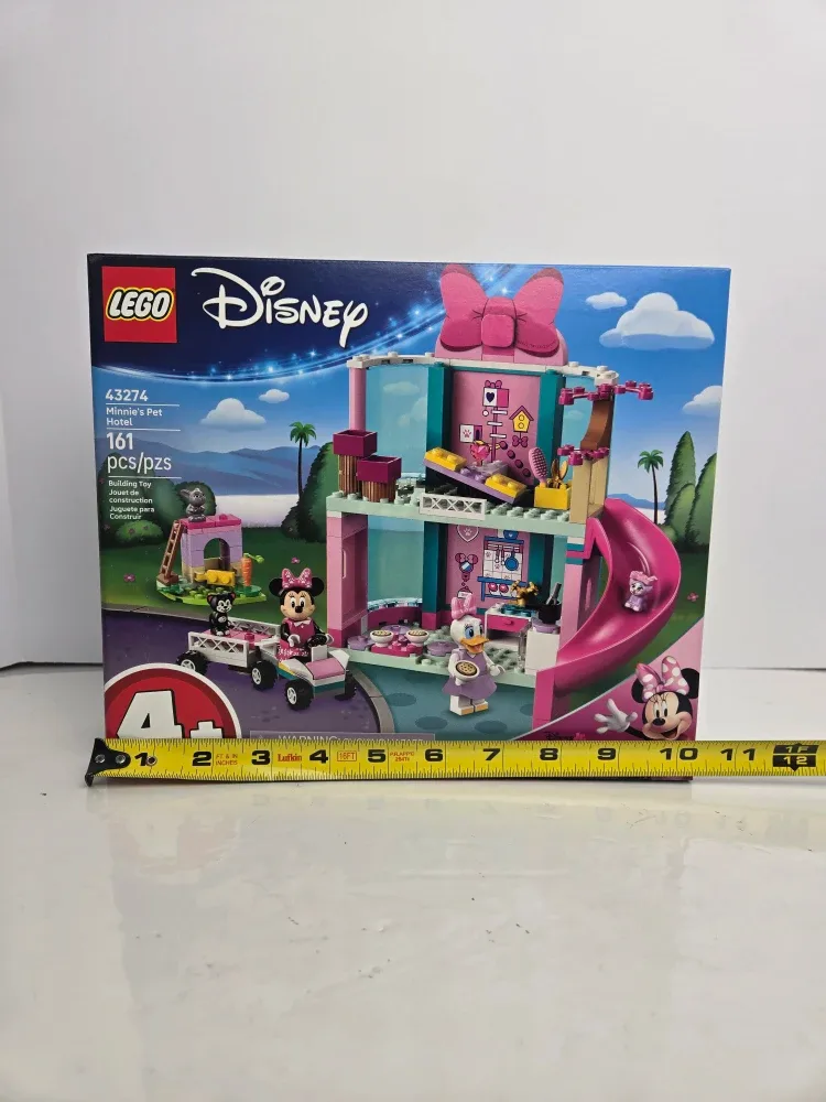Brand new sealed lego disney Minnie mouse pet hotel  43274 image indicator(8)