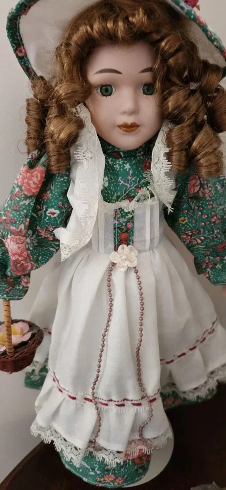 Porcelain  cleanout sustainability star  ♻️