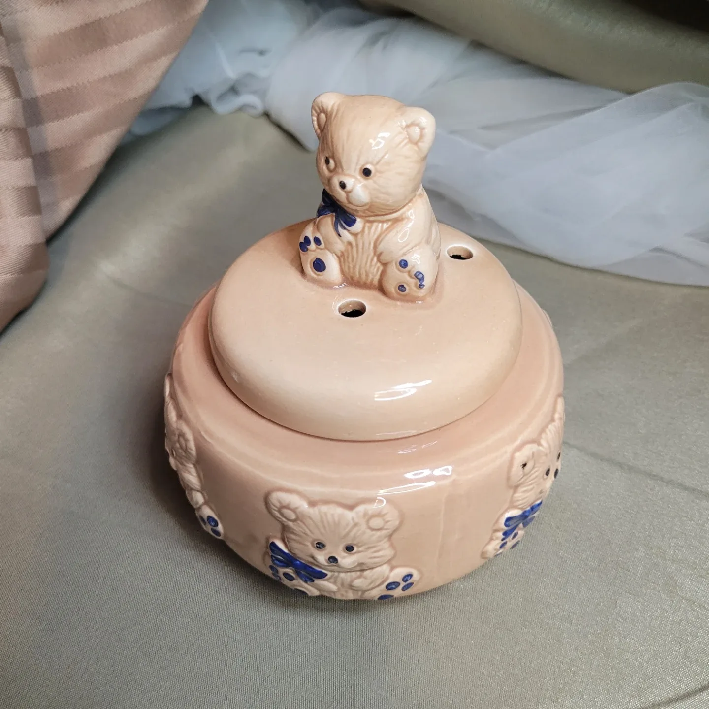 Vintage Ceramic Hand Painted Bear Trinket Box- Jewelry -Incense- image indicator(2)