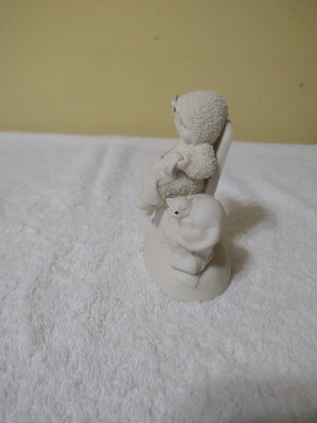 The Snow Babies Figurine image indicator(2)