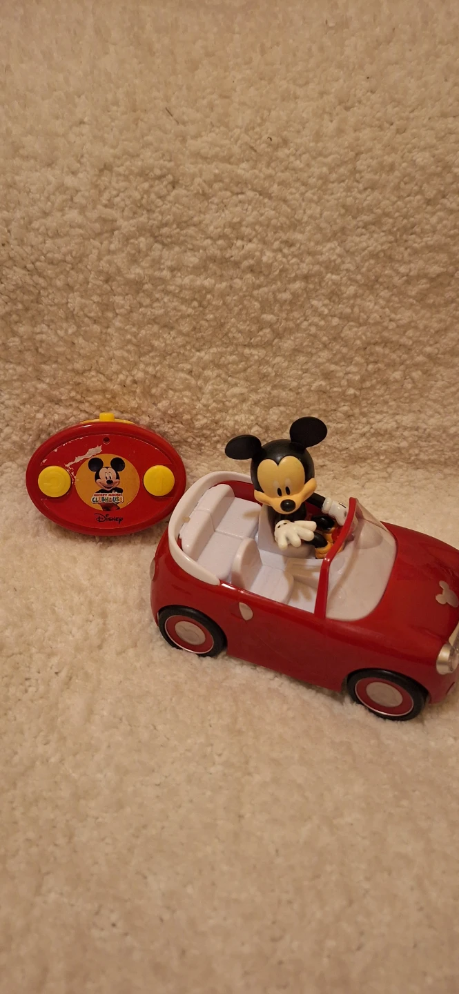 Disney Mickey Mouse Roadster RC Car