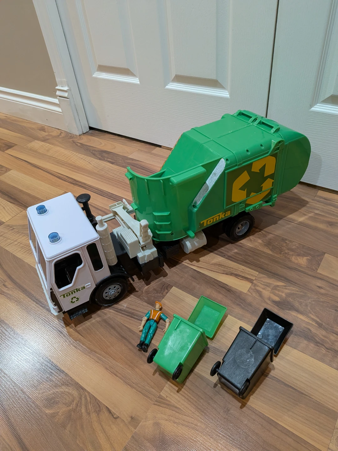 Large Tonka Garbage Truck - photo 2