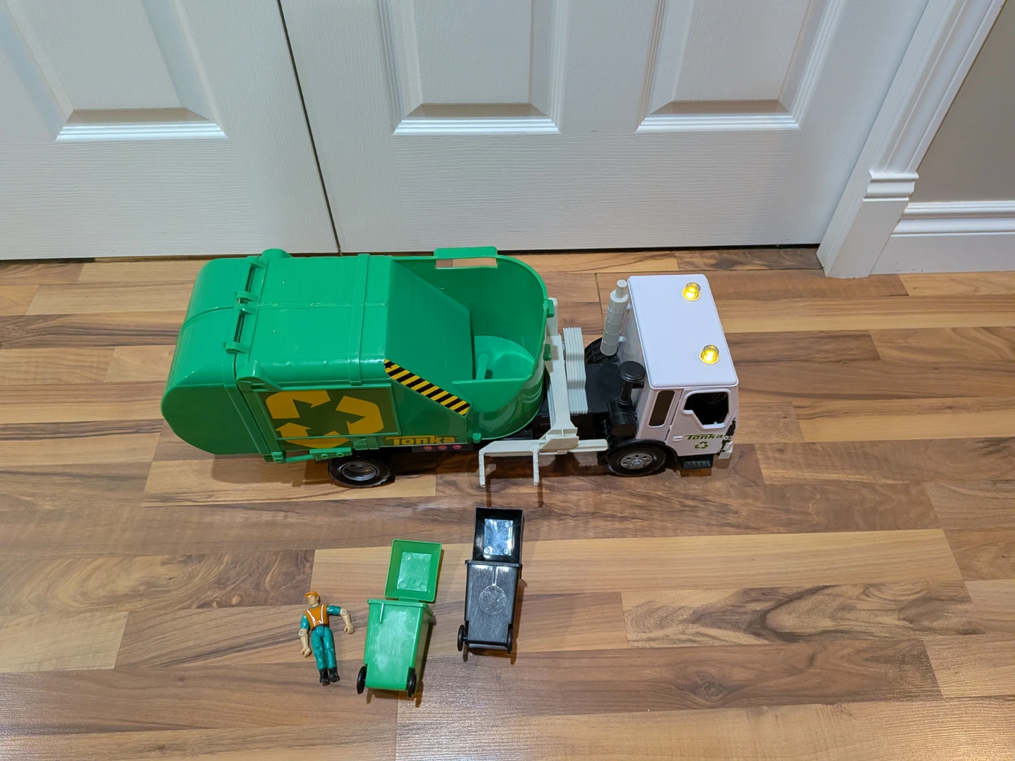 Large Tonka Garbage Truck - photo 5