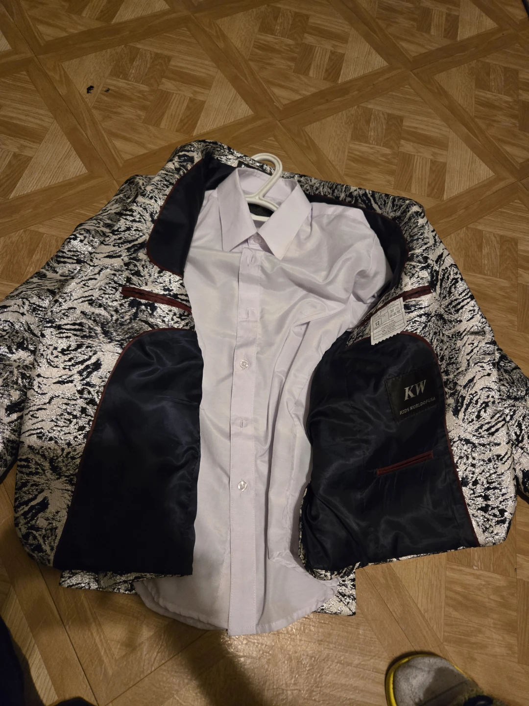 Kids World of USA Suit - Size 12 - photo 4
